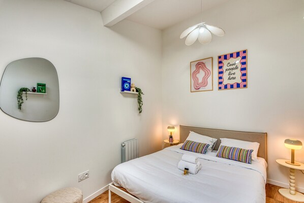 1 bedroom, WiFi, bed sheets