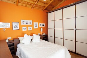 3 間睡房、熨斗/熨衫板、可攜式嬰兒床、免費 Wi-Fi