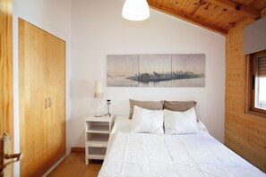 3 Schlafzimmer, Bügeleisen/Bügelbrett, WLAN, Bettwäsche