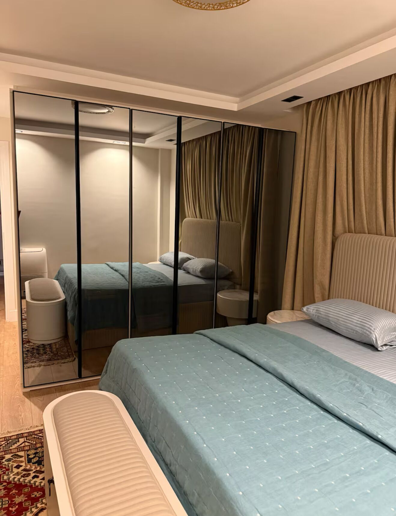 2 quartos, ferros/tábuas de passar roupa, Wi-Fi, roupa de cama