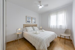 2 bedrooms, iron/ironing board, free WiFi, bed sheets - AlmeriaSuite Mojacar Breeze Sun523 (Mojacar)