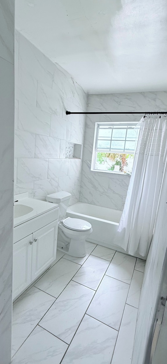 Charming 2-bedroom House In Largo-walk To Indian Rocks Beach! - ラーゴ, FL