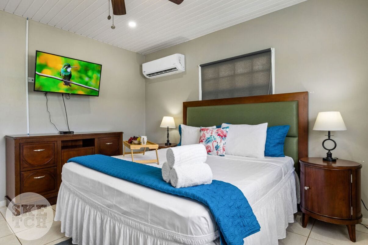 2 bedrooms, iron/ironing board, WiFi, bed sheets