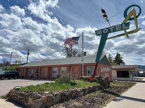 Exterior - Unit 14 at Spinning Wheel Motel in Historic Fillmore (Fillmore)