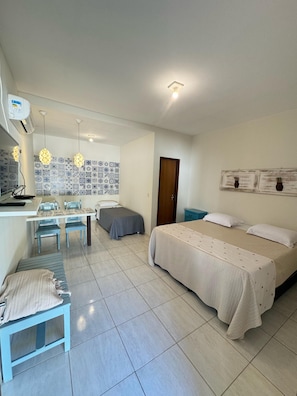 Standard-Dreibettzimmer, Gartenblick