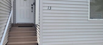 Stunning 2-Bedroom Apartment with Modern Elegance