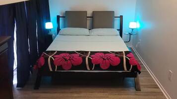 2 bedrooms, iron/ironing board, WiFi, bed sheets