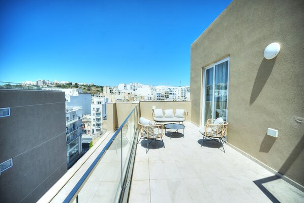 Property grounds - Luxury penthouse with jacuzzi, sun terrace APIC1-2 (Msida)