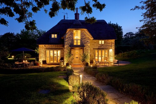 Cotswolds Luxury Estate near Soho Farmhouse - Tennis & Wellness