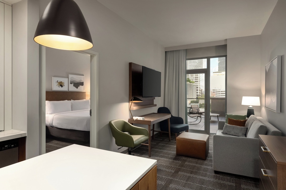 Suite, 1 Bedroom, Balcony | WiFi (free)