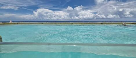 Apartment, 2 Bedrooms, Accessible, Smoking | Pool