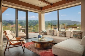 시그니처 스위트, 침실 1개, 테라스 (Terrace Access) | 산 전망
