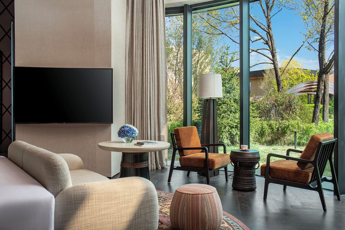 Chambre Prestige, 1 très grand lit (Yurt Style) | Vue sur la cour