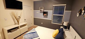 3 bedrooms, iron/ironing board, travel cot, free WiFi