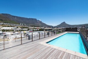 Pool - Cape Town's TableMountain Views~2BR~Parking~Balcony~Pool (Cape Town)