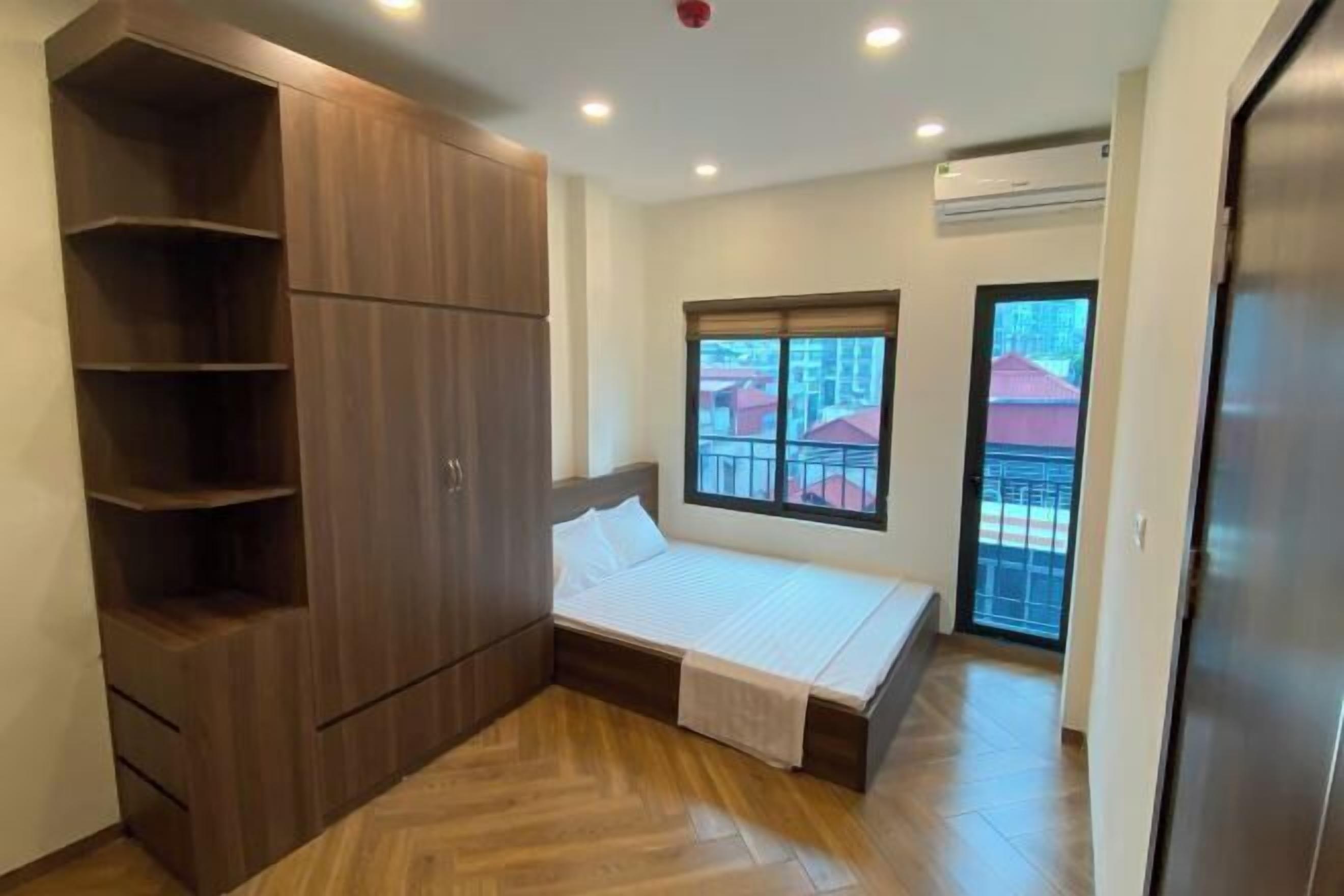 Minibar, desk, soundproofing, free WiFi