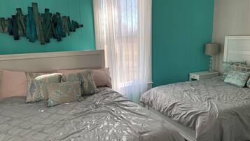 1 Schlafzimmer, Schreibtisch, BĂŒgeleisen/BĂŒgelbrett, kostenloses WLAN