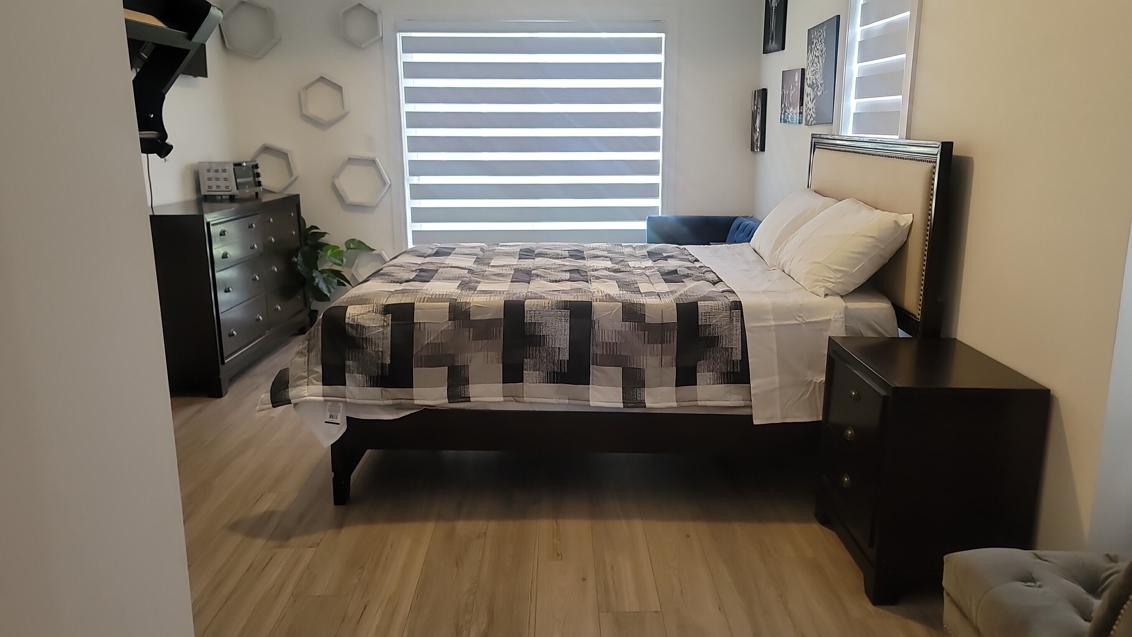 1 bedroom, WiFi, bed sheets