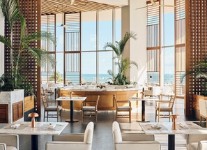 2 restaurants, breakfast served - SHA Wellness Mexico (Cancun)