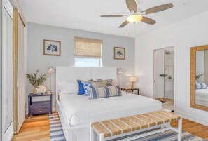 2 slaapkamers, een strijkplank/strijkijzer, reisbedje, wifi