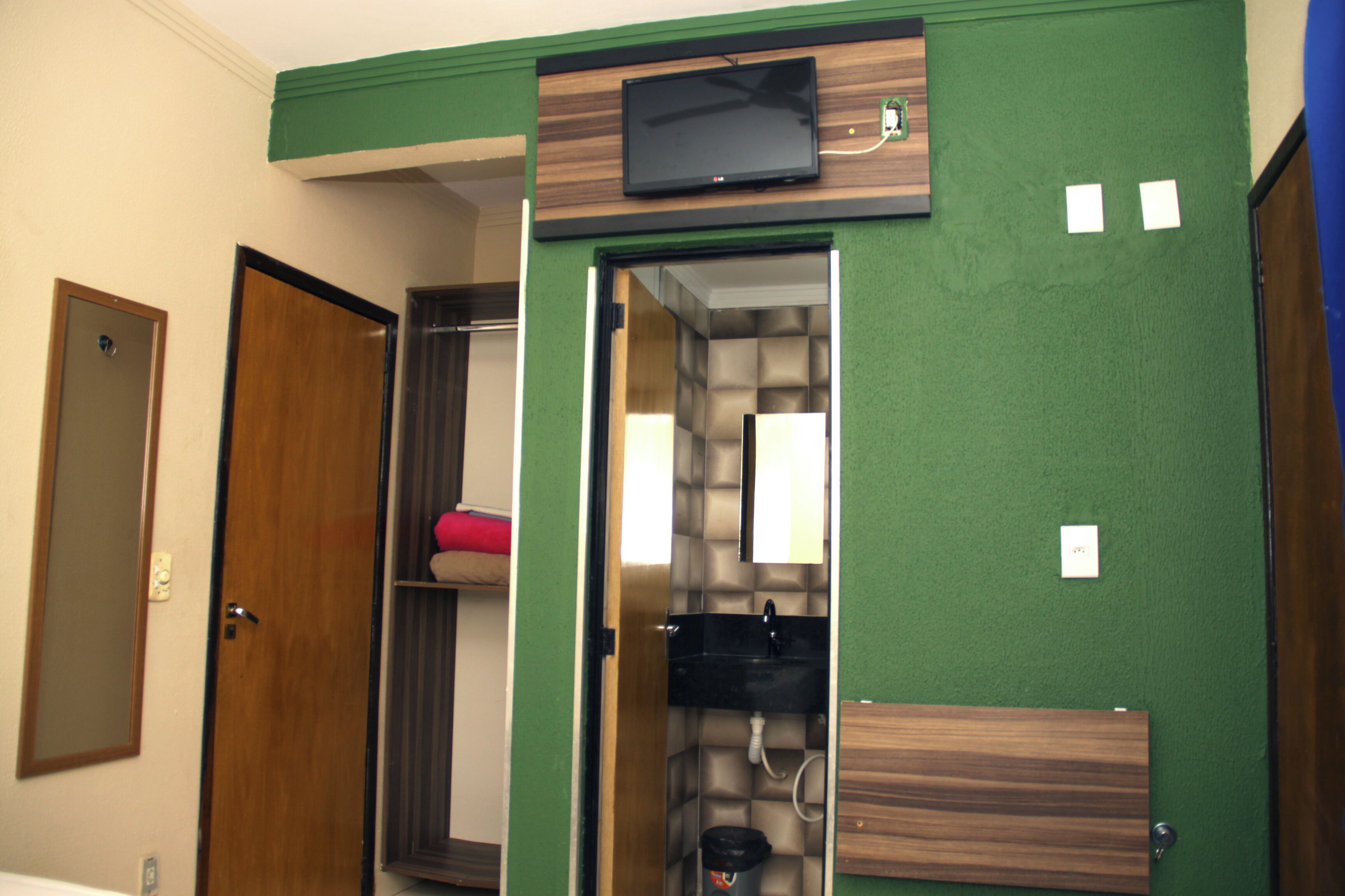 Quarto Twin com varanda | Free WiFi, bed sheets