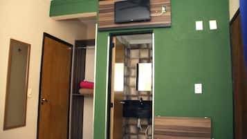 Quarto Twin com varanda | Free WiFi, bed sheets