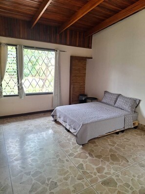 Economy Double Room | Free WiFi