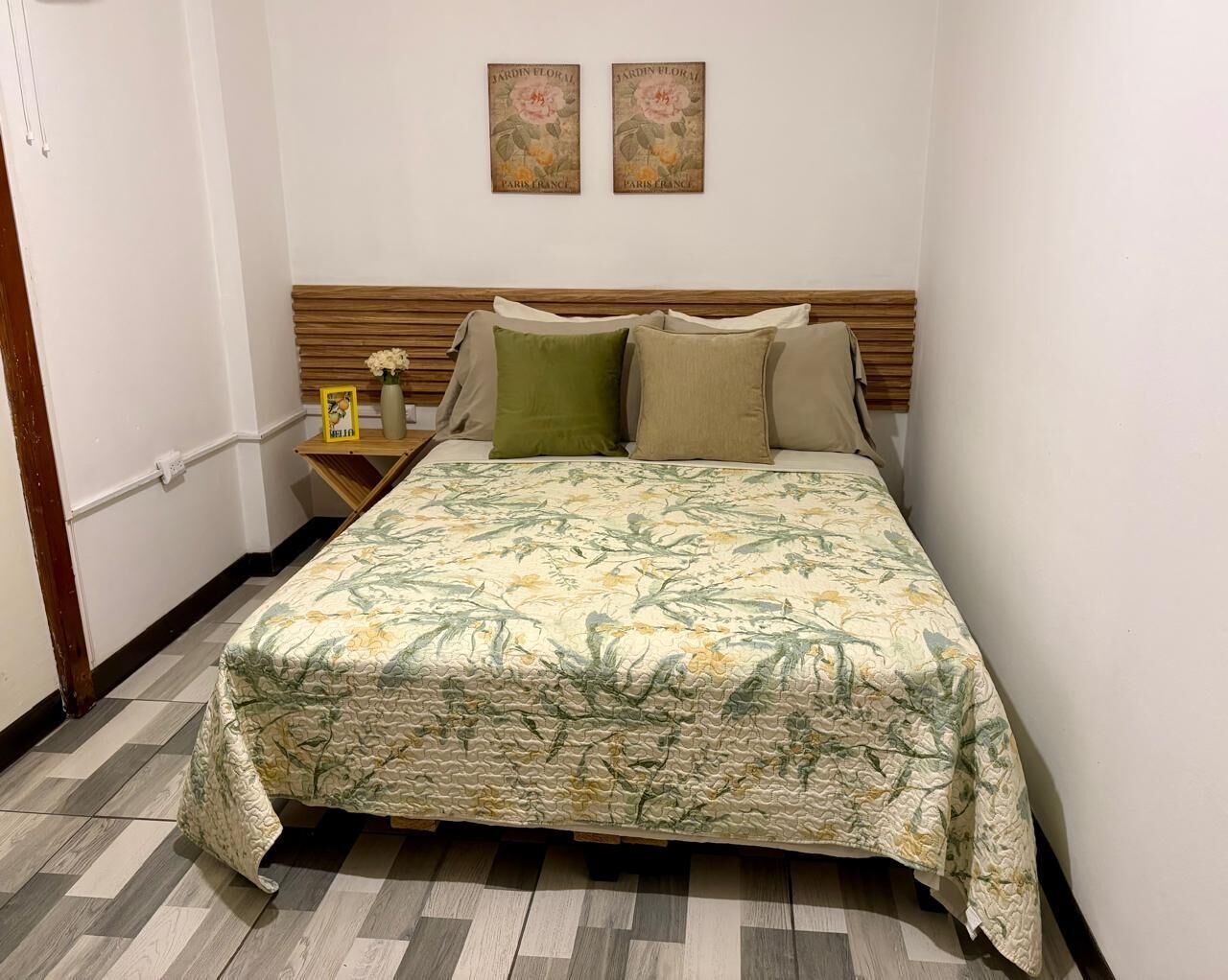 Economy Room | Free WiFi, bed sheets
