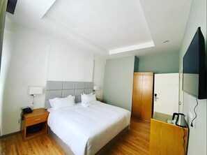 In-room safe, iron/ironing board, free WiFi