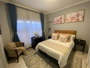 4 chambres, fer et planche à repasser, Wi-Fi gratuit, draps fournis