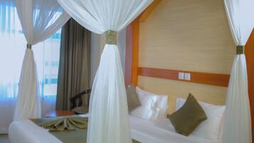 Free WiFi, bed sheets