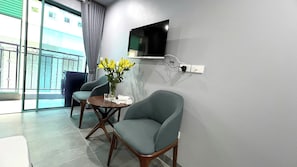 Deluxe Studio, Balcony, City View - Era Apartment Cat Linh (Hanoi)