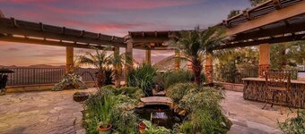 Retreat with stunning views: breathtaking, peaceful and soul healing