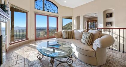 Retreat with stunning views: breathtaking, peaceful and soul healing