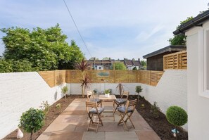 Outdoor dining - 2Bed w/Garden & A/C - Kensal Rise (Greater London)
