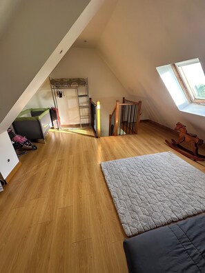 3 sovrum, resesäng, gratis wi-fi och sängkläder