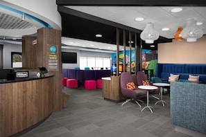 Lobby - Tru By Hilton Joliet Plainfield (Joliet)