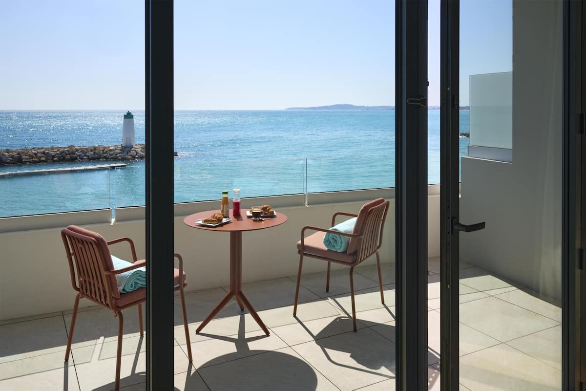 Quang cảnh từ phòng