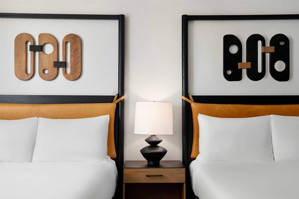Desk, laptop workspace, free WiFi, bed sheets