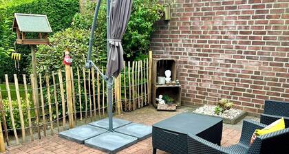 Schlafen beim Sandmann, gemütliche Ferienwohnung, eigener Eingang und Terrasse