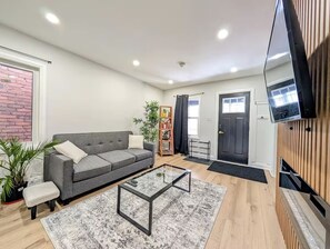 TV - Bright 2BR Home – Walk to Shops & Restaurants (Hamilton)
