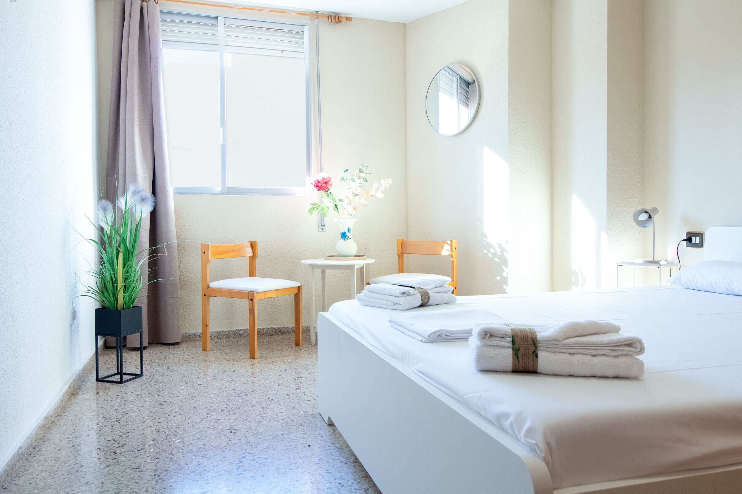 3 bedrooms, free WiFi, bed sheets, wheelchair access