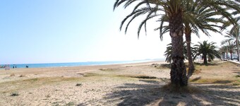 Global Properties: "Cozy" home in Puerto de Sagunto
