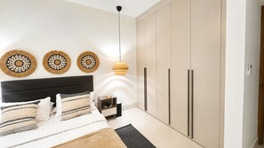 1 bedroom, iron/ironing board, WiFi (free), bed sheets - Elegant beach apt with pool, ideal for couples, 7 min from Marina Cap Cana (Punta Cana)