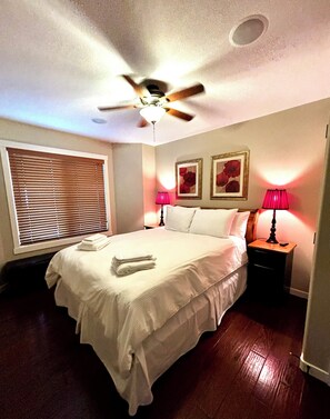 3 soverom, strykejern/-brett, wi-fi og sengetøy