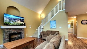 TV, fireplace