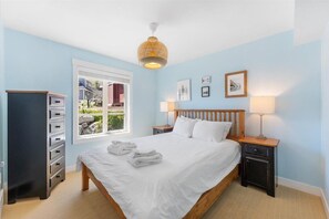 3 Schlafzimmer, Bügeleisen/Bügelbrett, WLAN, Bettwäsche