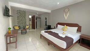 Down comforters, individually furnished, laptop workspace, free WiFi - Hotel Balxibá AlbercayEstacionamiento  (Playa del Carmen)