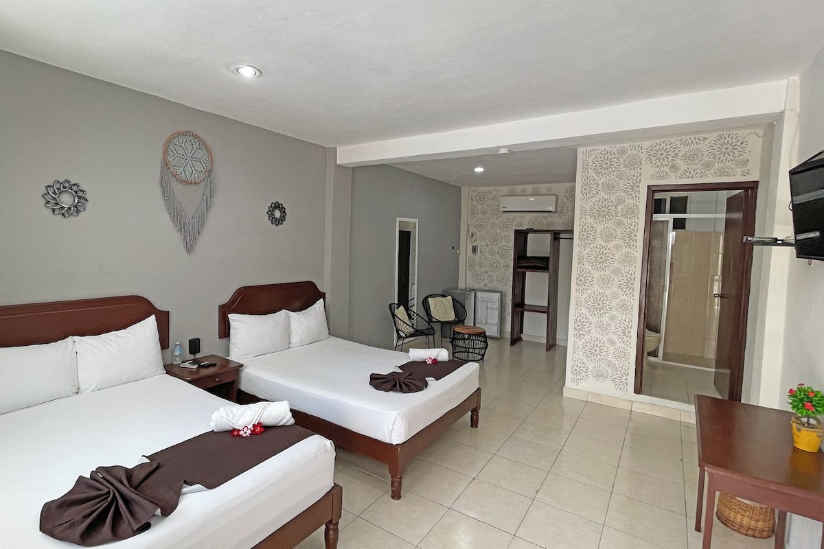 Deluxe Double Room | Gebar bulu kapas, dilengkapkan perabot secara berasingan