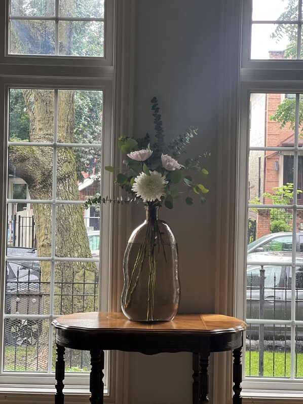 Interior - Spacious & Stylish Home with Garage + Rooftop Deck. 10 min Walk to Train. (Chicago)